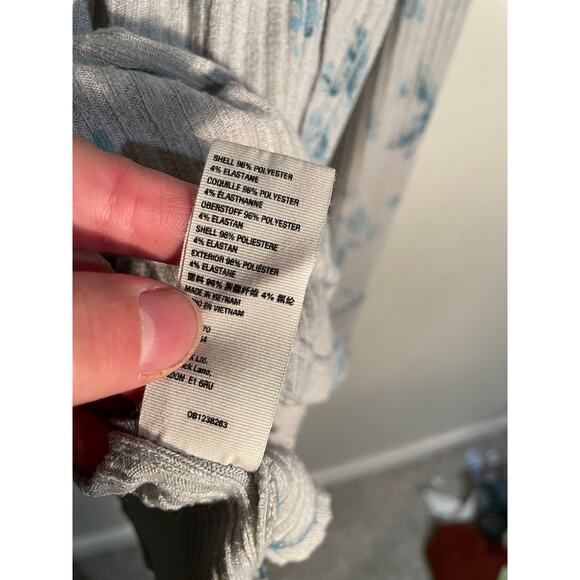 Free People Layer Me Long Sleeve Henley in Vintage Floral Size Large - Picture 11 of 11